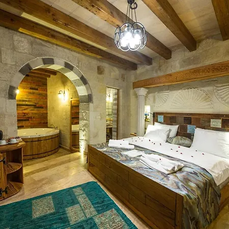 Charming Cave Гореме
