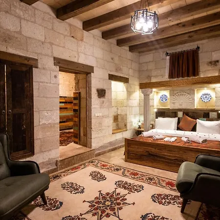 Hotel Charming Cave 2*