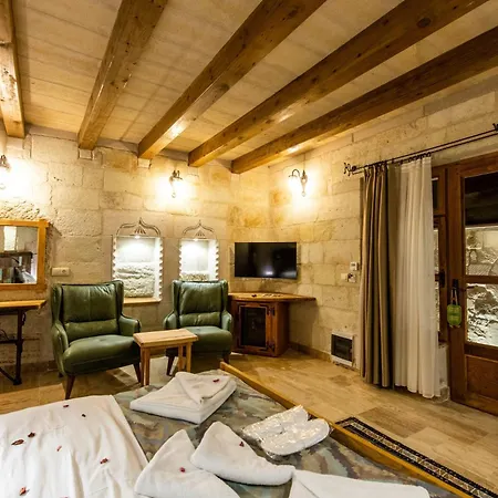 Charming Cave Hotel