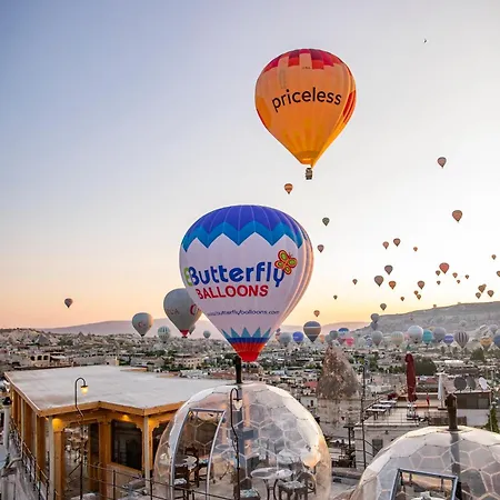 Charming Cave فندق 2*