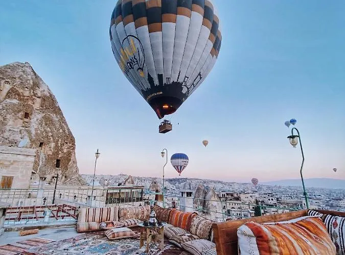 فندق Charming Cave