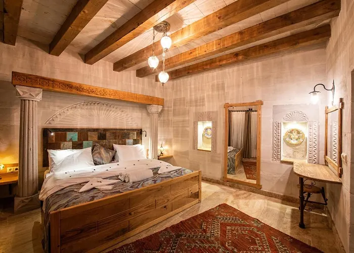 Hotel Charming Cave 2*