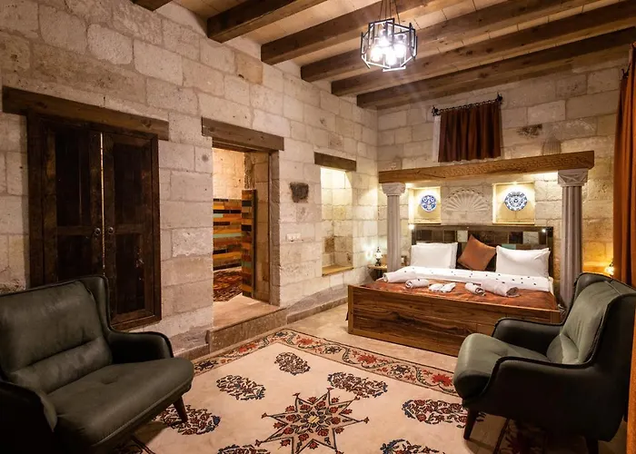 Hotel Charming Cave 2*