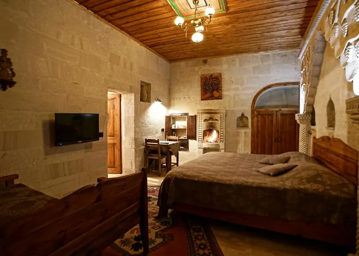 Charming Cave Hotel 2*